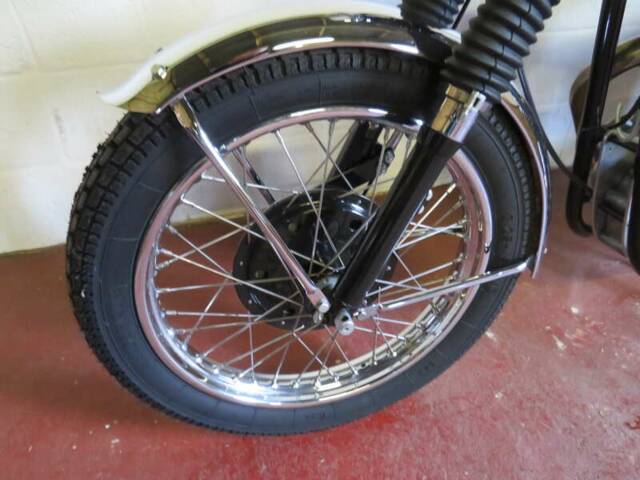 BSA DBD 34 Gold Star