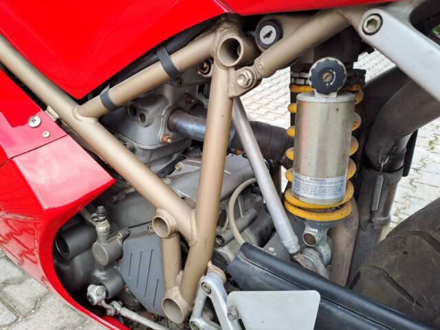 Ducati 748 S
