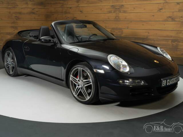 Imagen 1/6 de Porsche 911 Carrera 4 (2007)