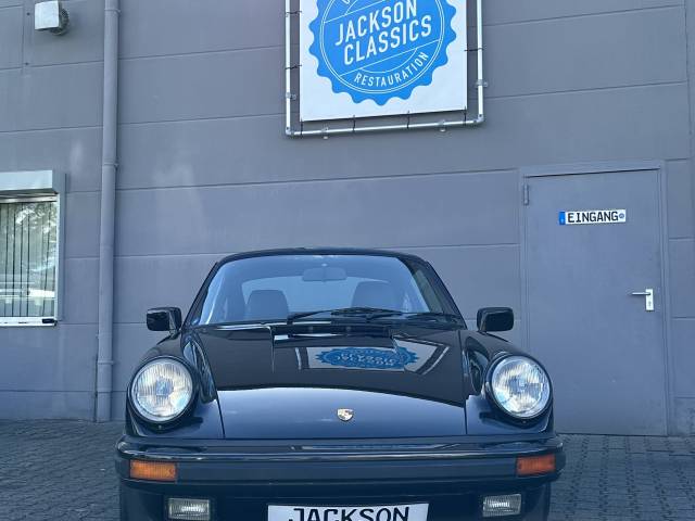 Porsche 911 Carrera 3.2