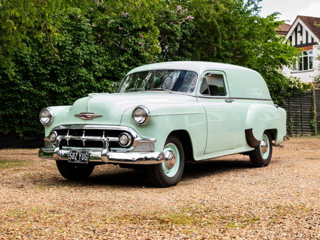 Image 1/15 of Chevrolet Bel Air Panel Van (1953)