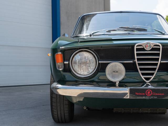 Alfa Romeo Giulia GT 1300 Junior