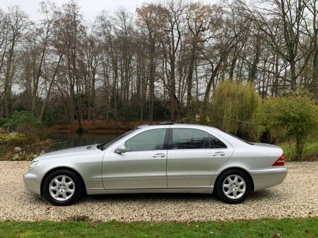 Mercedes-Benz S 500