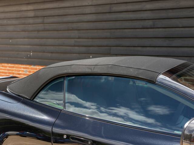 Aston Martin DB 9 GT Volante