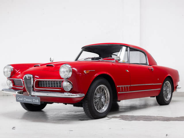 Image 1/39 of Alfa Romeo 2000 Spider (1960)