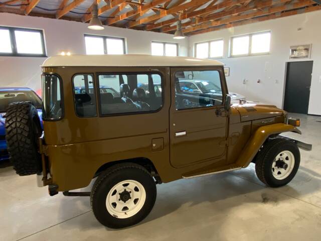 Toyota Land Cruiser BJ 42