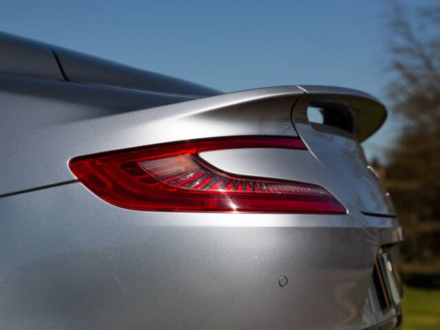 Aston Martin Vanquish