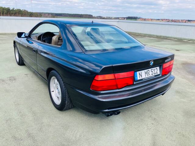 BMW 850i