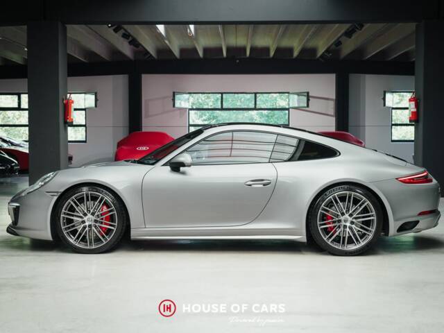Porsche 911 Carrera 4S