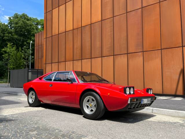 Ferrari Dino 308 GT4