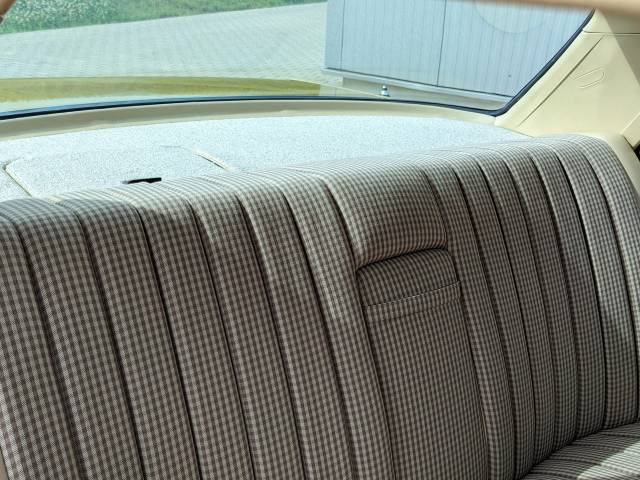 Mercedes-Benz 350 SE