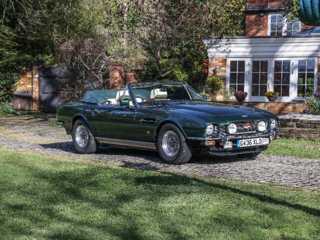 Aston Martin V8 EFi Volante