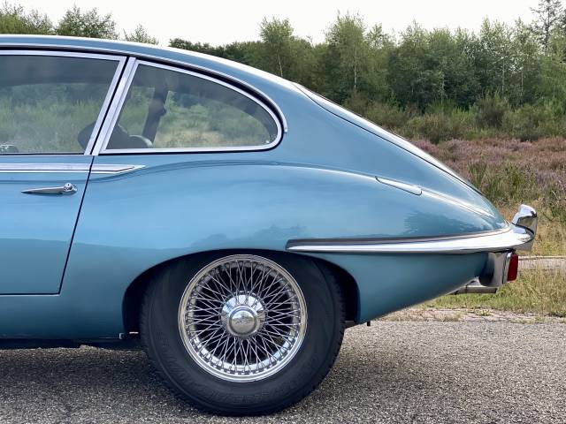 Jaguar E-Type (2+2)