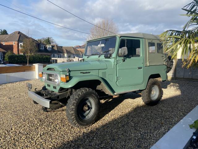 Toyota Land Cruiser FJ 40