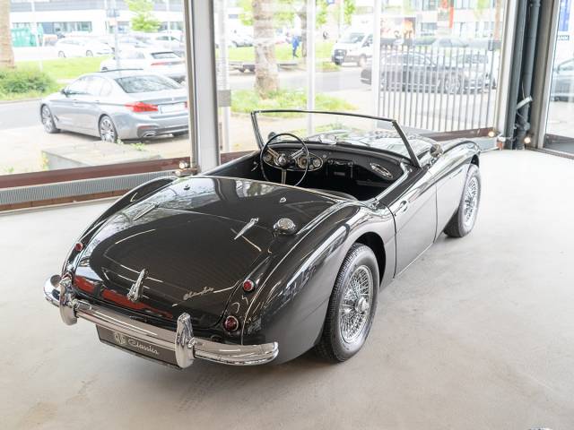 Austin-Healey 100/6 (BN6)