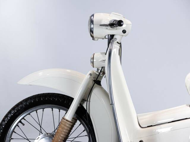 Aermacchi Zeffiro 125