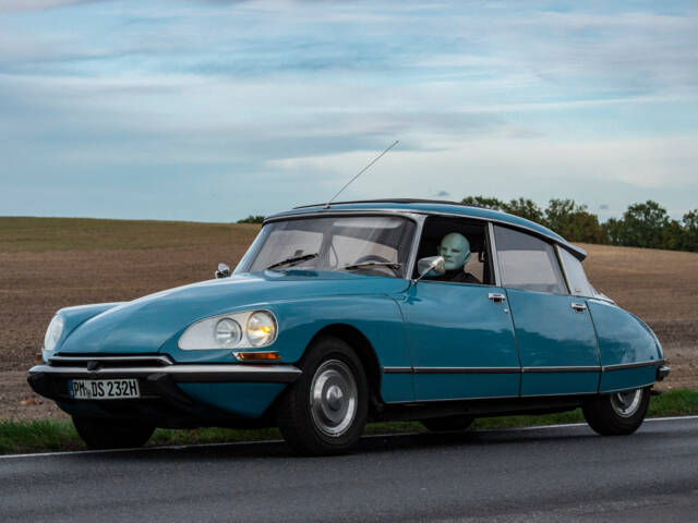 Image 1/31 of Citroën DS 23 Pallas (1975)