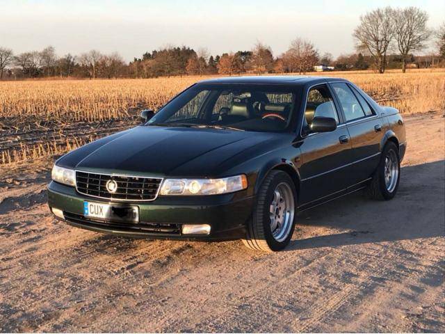 Immagine 1/15 di Cadillac Seville STS (1998)