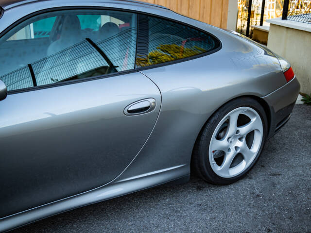 Porsche 911 Carrera 4S