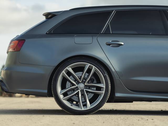 Audi RS6 Avant