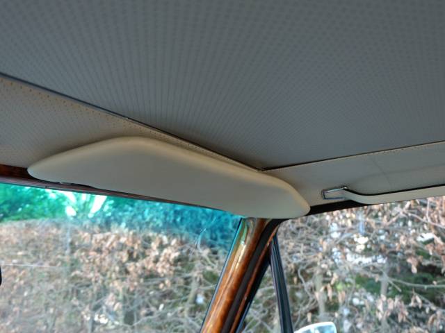 Mercedes-Benz 300 SEL 4.5