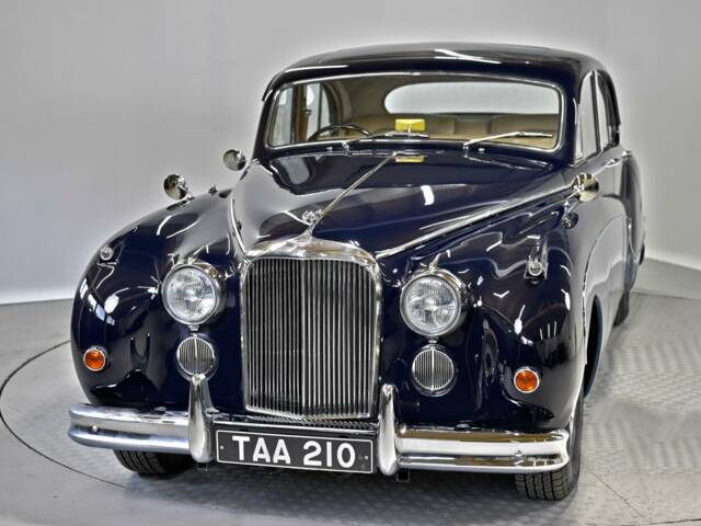 Jaguar Mk VIII
