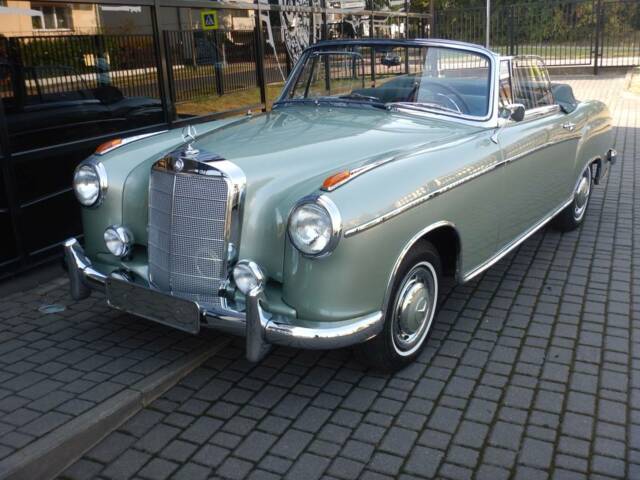 Imagen 1/5 de Mercedes-Benz 220 S Cabriolet (1956)