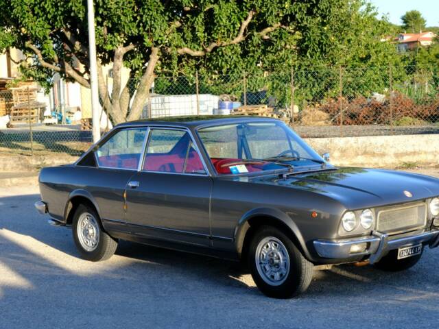 FIAT 124 Sport Coupe
