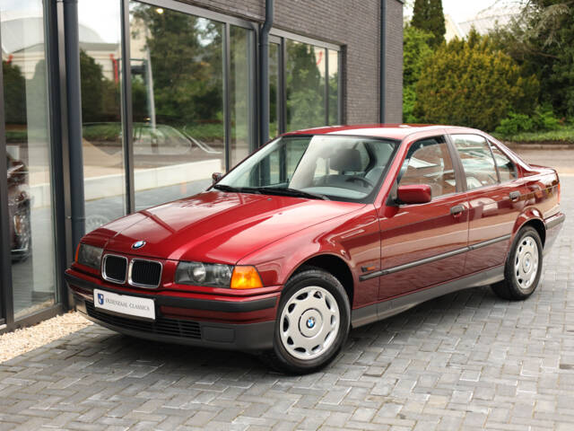 Imagen 1/88 de BMW 320i (1996)