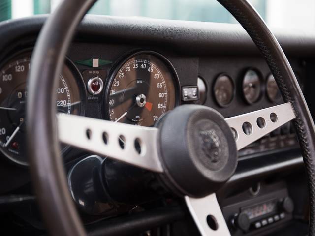 Jaguar E-Type V12 (2+2)