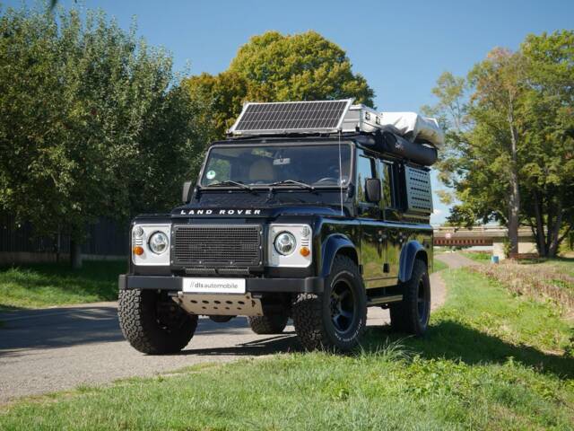 Land Rover Defender 110