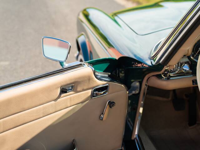 Mercedes-Benz 280 SL