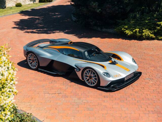 Aston Martin Valkyrie AMR Pro
