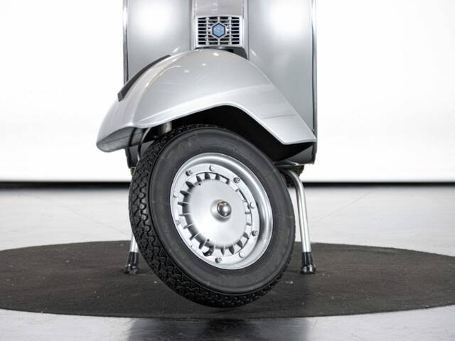 Piaggio Vespa P 200 E