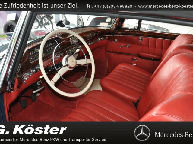 Mercedes-Benz 220 S Cabriolet