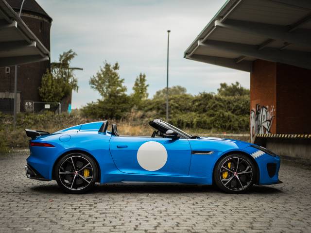 Jaguar F-Type Project 7