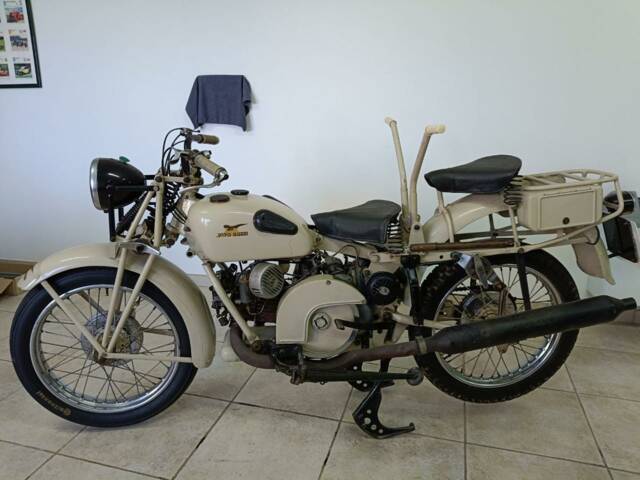 Moto Guzzi Superalce