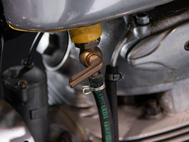 BSA B 44 Victor Grand Prix