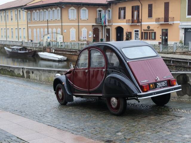 Citroën 2 CV 6 Charleston