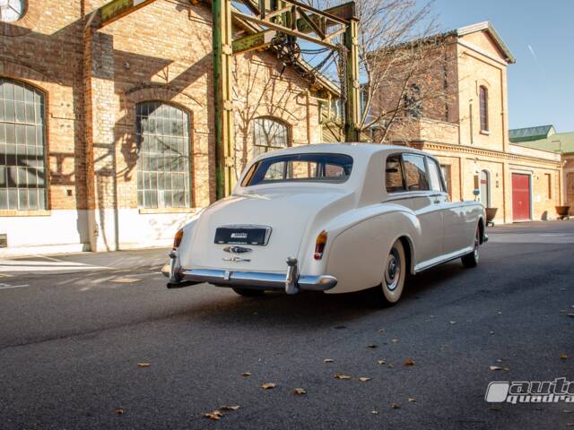 Rolls-Royce Phantom V