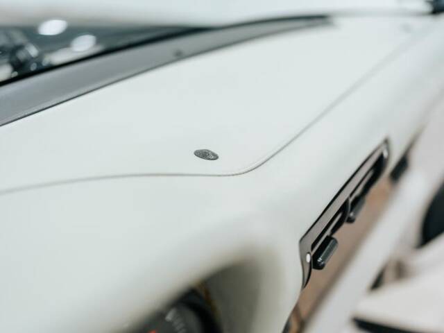 Porsche 911 Carrera 3.2 "25 years 911"