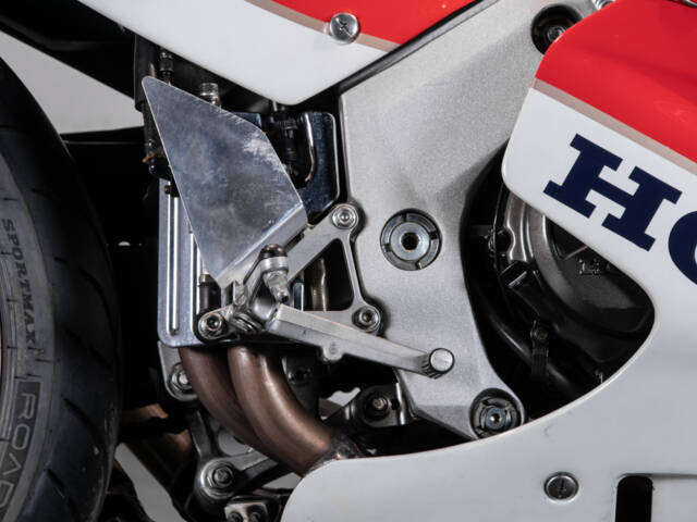 Honda VFR 750R RC 30