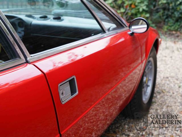 Ferrari Dino 308 GT4