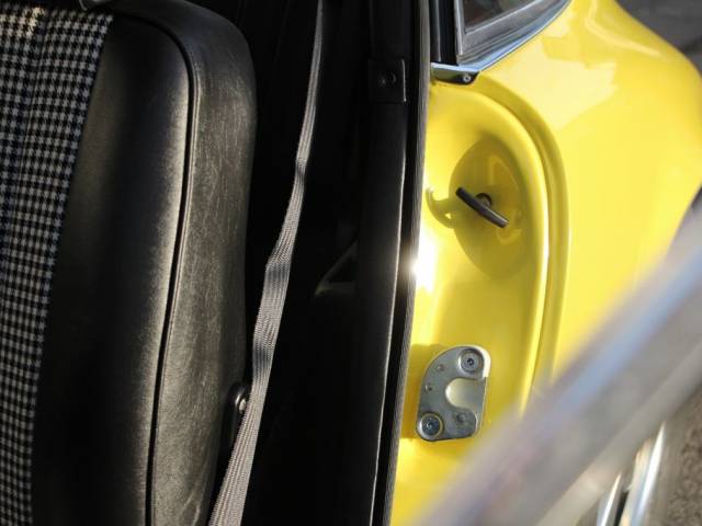 Porsche 911 2.4 E