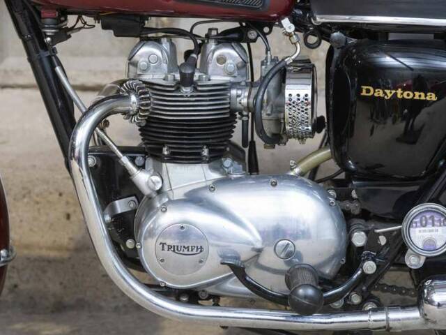 Triumph T 100 R Daytona