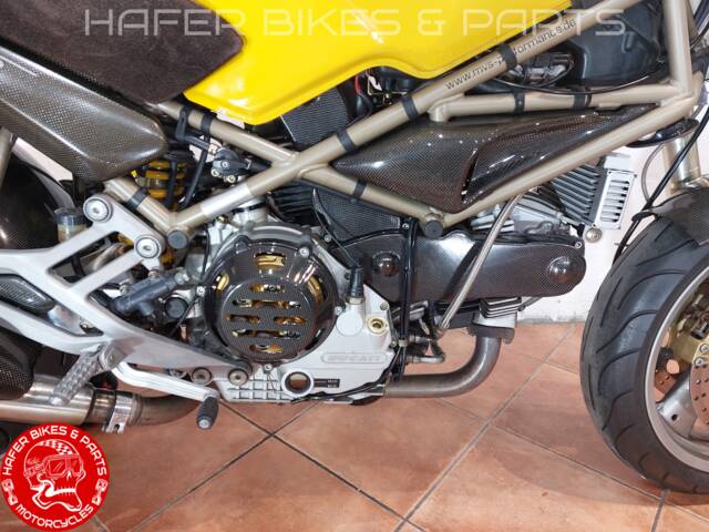 Ducati Monster 900