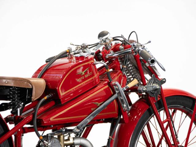 Moto Guzzi 250 SS