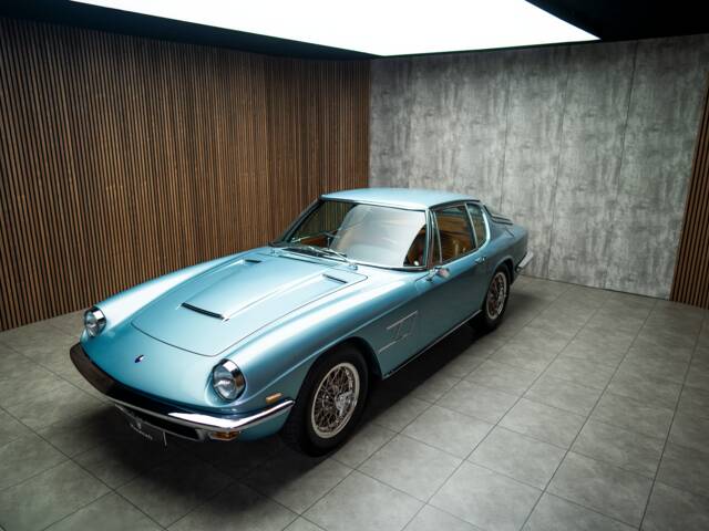 Maserati Mistral 3700