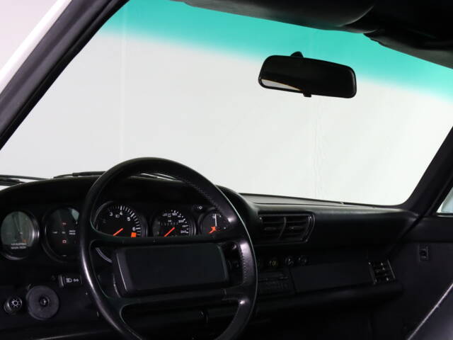 Porsche 911 Carrera 3.2 (WTL)