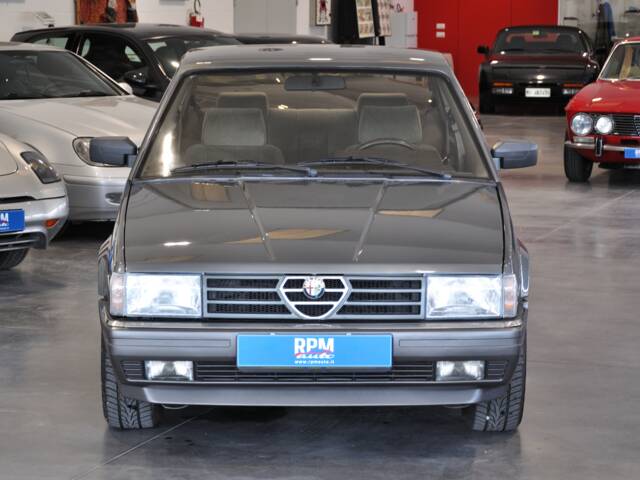 Alfa Romeo 90 2.5 Quadrifoglio Oro